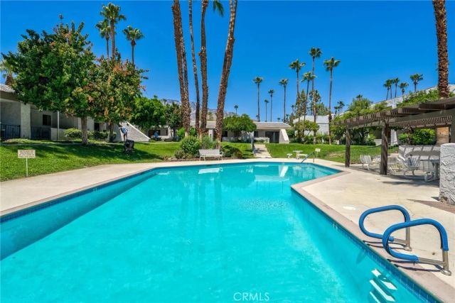 5301 E Waverly 211, Palm Springs, CA 92264