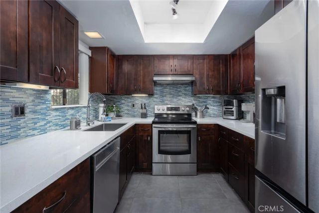 5301 E Waverly 211, Palm Springs, CA 92264