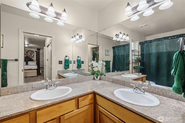 692 Hamlin Place, Burlington, WA 98233