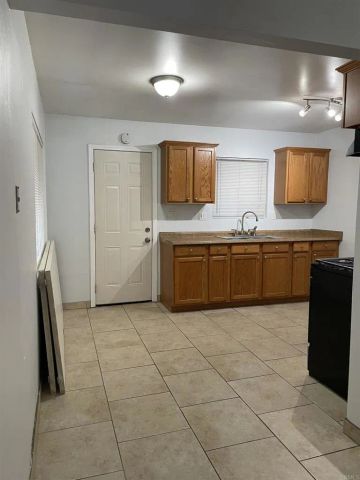 1210-16 HELIX ST, Spring Valley, CA 91977