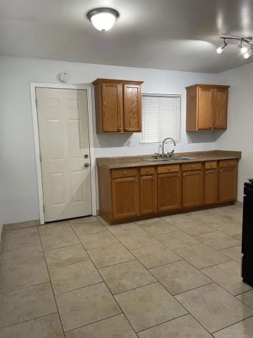 1210-16 HELIX ST, Spring Valley, CA 91977
