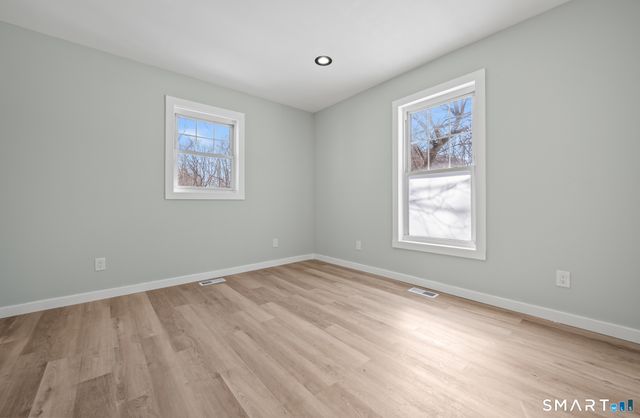 82 Hemlock Street, West Haven, CT 06516