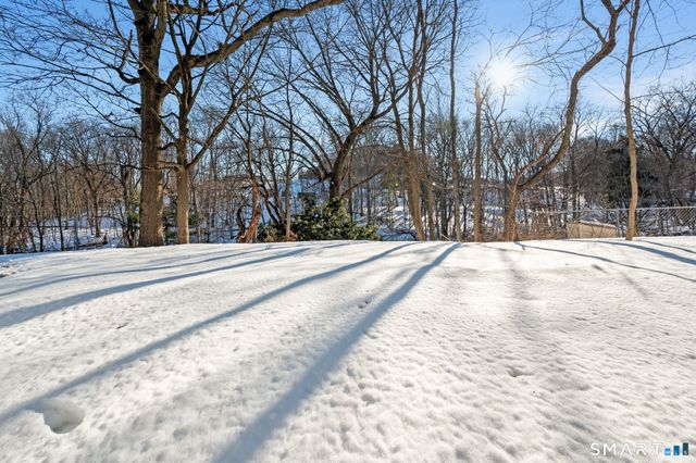 82 Hemlock Street, West Haven, CT 06516