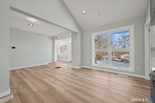 82 Hemlock Street, West Haven, CT 06516