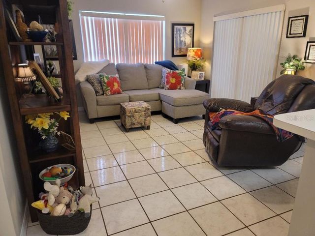 9736 CYPRESS SHADOW AVENUE, Tampa, FL 33647