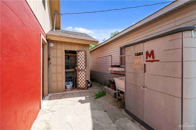 1902 Fresno Street, Sullivan City, TX 78595