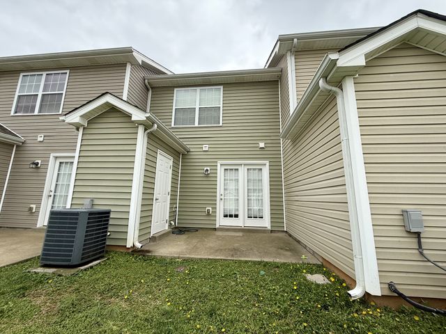 309 Sam Houston Cir, Clarksville, TN 37040