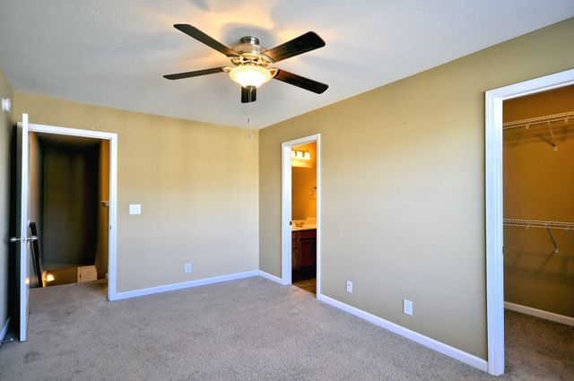 309 Sam Houston Cir, Clarksville, TN 37040