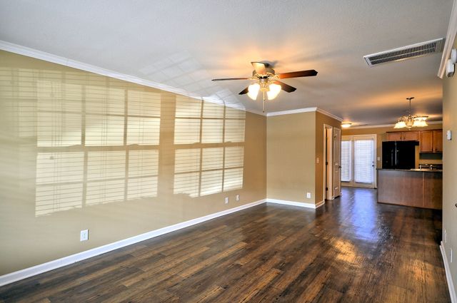 309 Sam Houston Cir, Clarksville, TN 37040