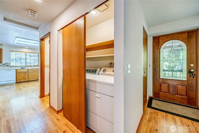 500 Mallard Lane NW, Seabeck, WA 98380