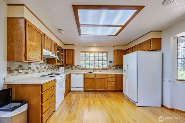 500 Mallard Lane NW, Seabeck, WA 98380