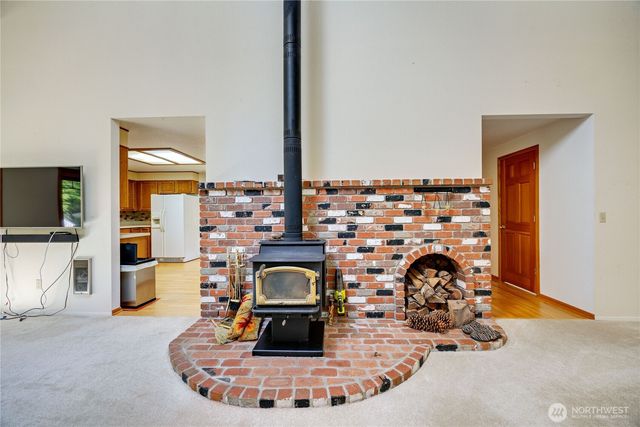 500 Mallard Lane NW, Seabeck, WA 98380