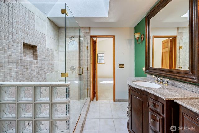 500 Mallard Lane NW, Seabeck, WA 98380