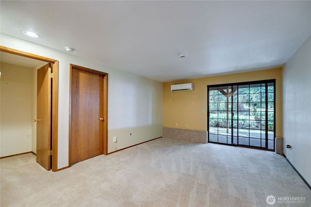 500 Mallard Lane NW, Seabeck, WA 98380