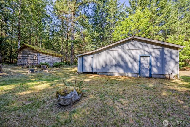 500 Mallard Lane NW, Seabeck, WA 98380