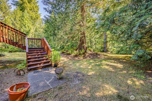 500 Mallard Lane NW, Seabeck, WA 98380