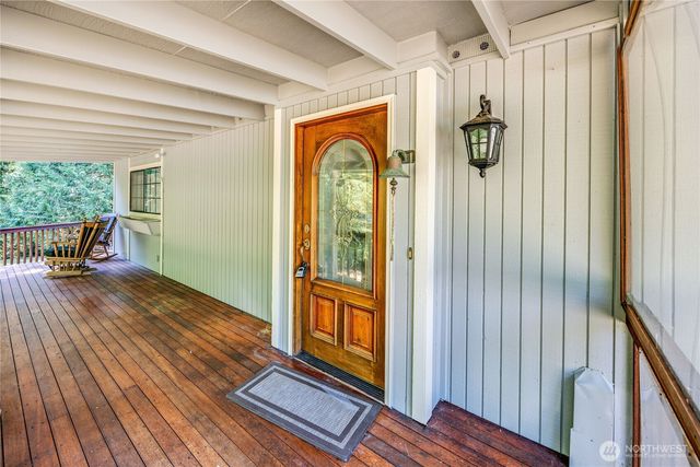 500 Mallard Lane NW, Seabeck, WA 98380