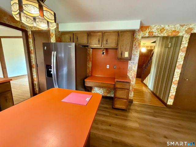 46 Lincoln Way, Windsor, CT 06095