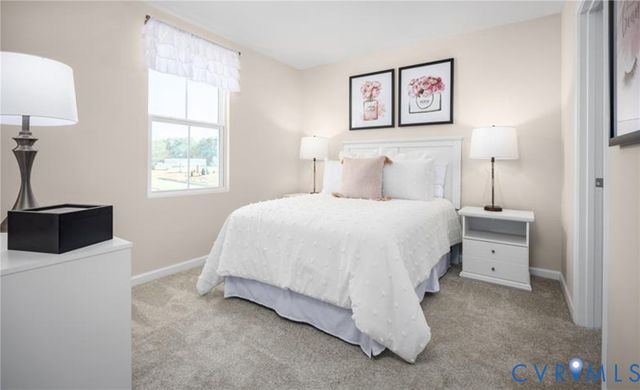 4 Hackberry Dr, Petersburg, VA 23803