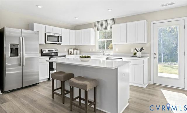 4 Hackberry Dr, Petersburg, VA 23803