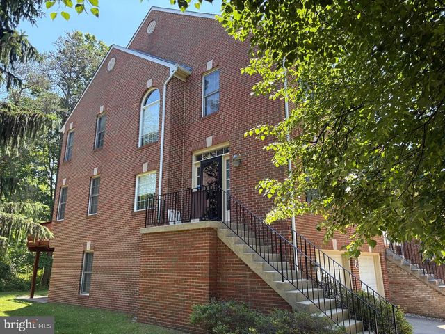 14 CALABASH CT, Rockville, MD 20850