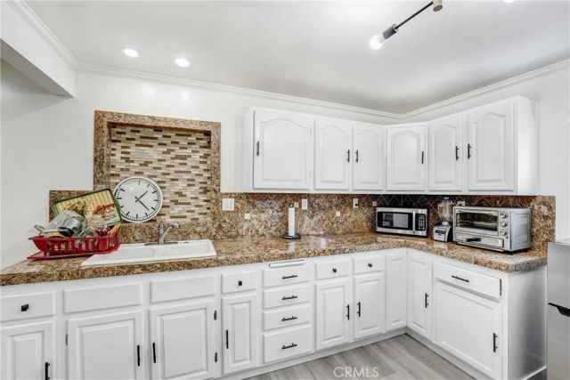 15720 Roxford Street, Sylmar, CA 91342