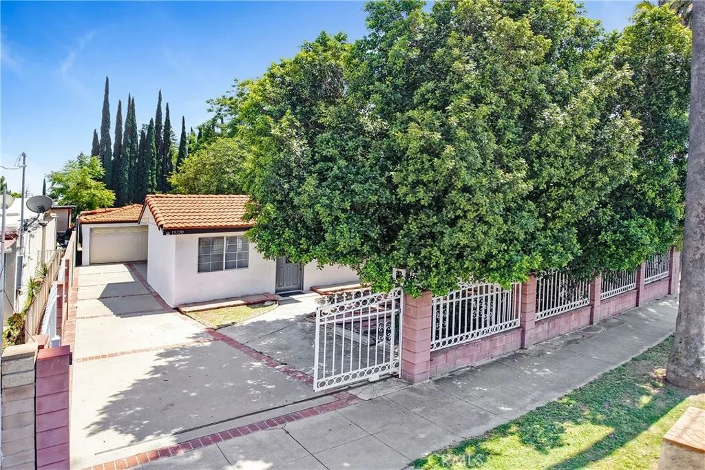 15720 Roxford Street, Sylmar, CA 91342
