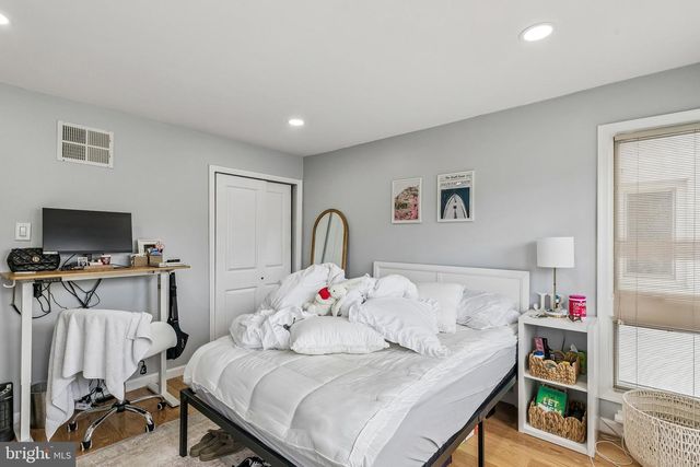 1130 LOMBARD ST, Philadelphia, PA 19147