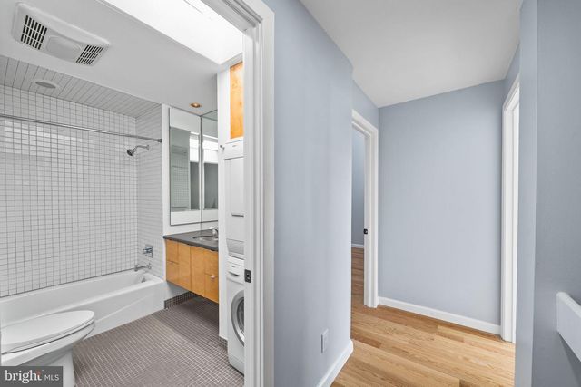 1130 LOMBARD ST, Philadelphia, PA 19147