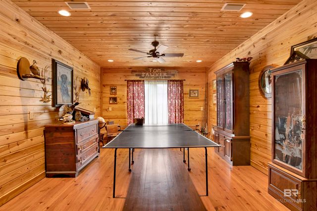19107 Hughen Street, Robertsdale, AL 36567