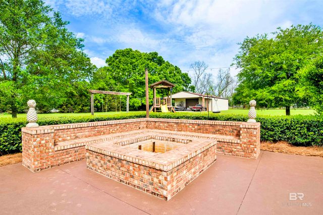 19107 Hughen Street, Robertsdale, AL 36567
