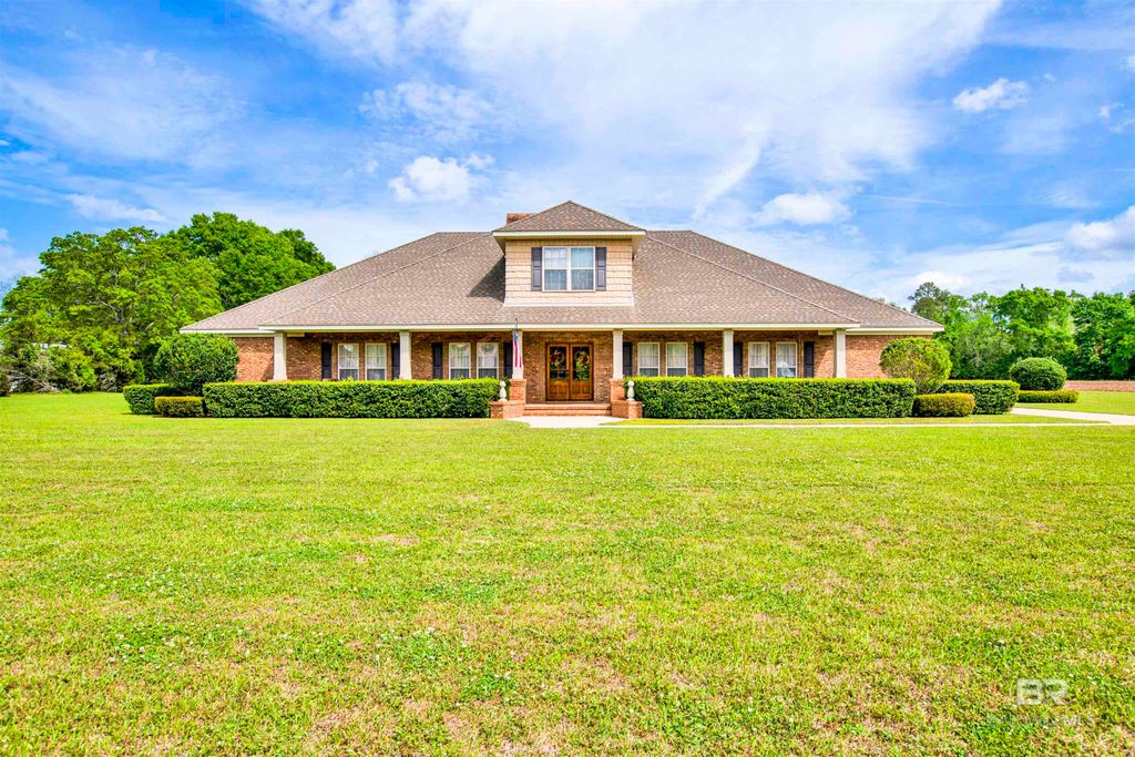 19107 Hughen Street, Robertsdale, AL 36567