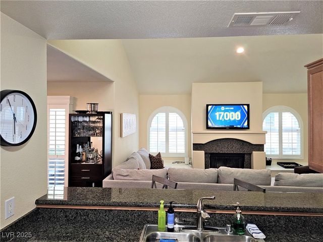 3145 East Flamingo Road 2084, Las Vegas, NV 89121