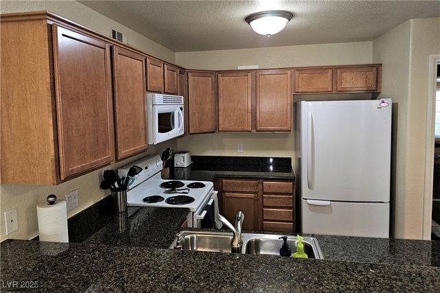 3145 East Flamingo Road 2084, Las Vegas, NV 89121