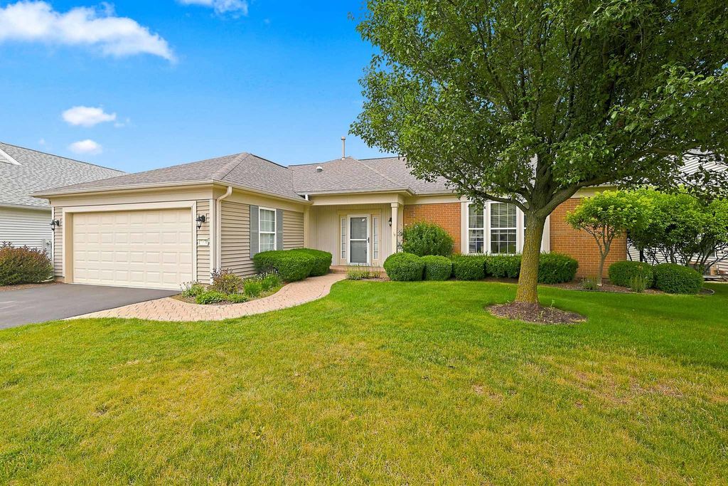 13470 Crestview Drive, Huntley, IL 60142