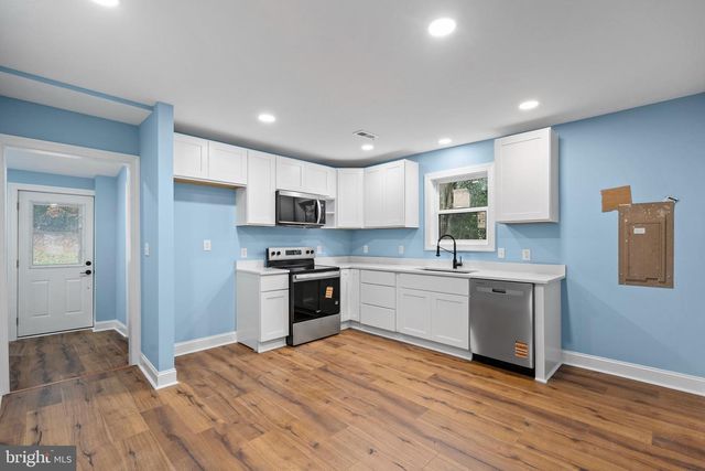 1370 COSTER RD, Lusby, MD 20657