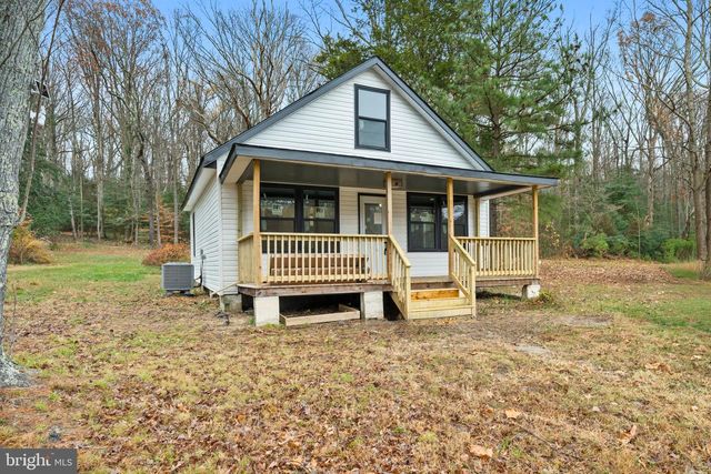 1370 COSTER RD, Lusby, MD 20657