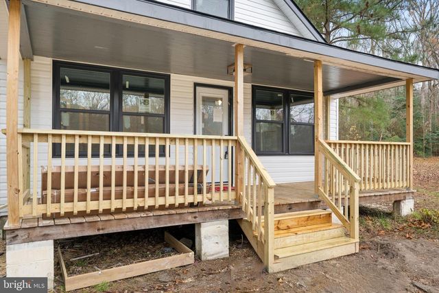 1370 COSTER RD, Lusby, MD 20657