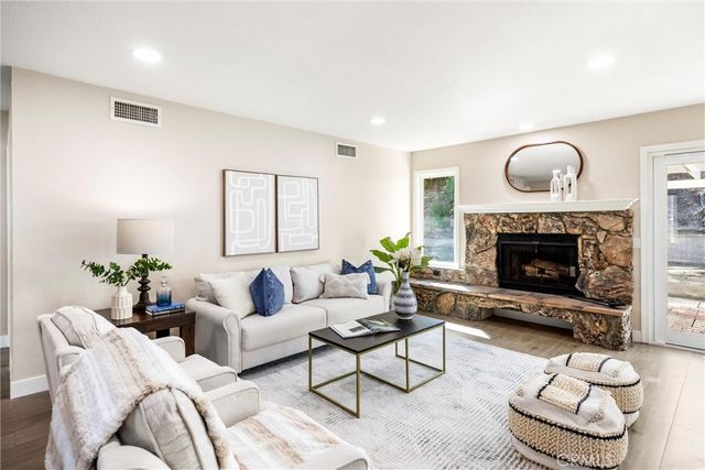 1274 Redwood View Drive, Pomona, CA 91766