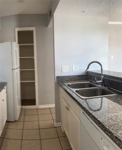 260 El Dorado Boulevard 3204, Houston, TX 77598