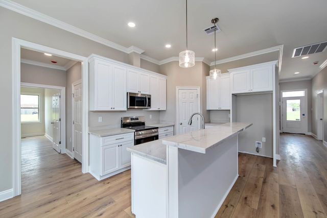 214 Rue Max, Houma, LA 70364