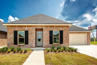 214 Rue Max, Houma, LA 70364