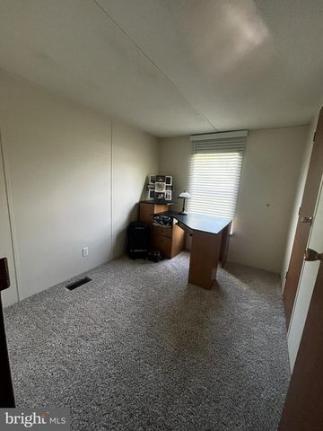 221 EBY LN, Middletown, PA 17057