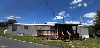 221 EBY LN, Middletown, PA 17057