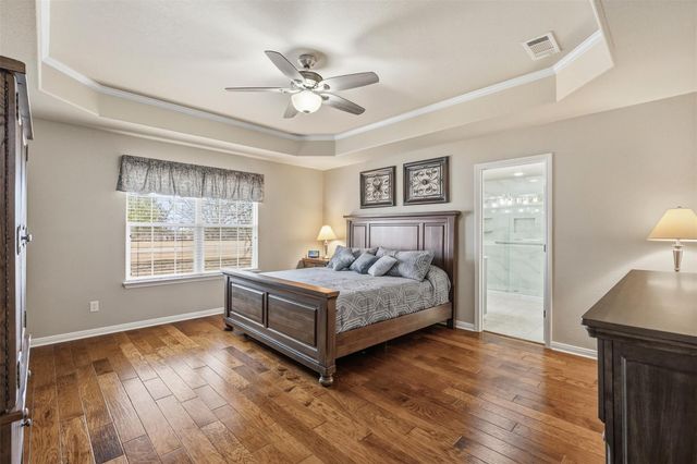 420 Rundberg DR, Jarrell, TX 76537