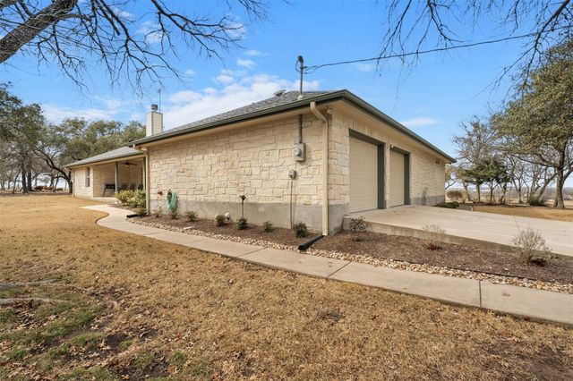 420 Rundberg DR, Jarrell, TX 76537