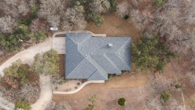 420 Rundberg DR, Jarrell, TX 76537