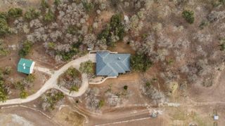 420 Rundberg DR, Jarrell, TX 76537