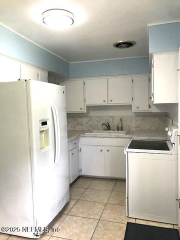 2519 W MAIN Street, Palatka, FL 32177