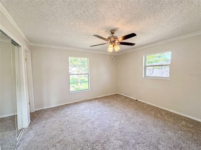 505 OAK DRIVE, Tavares, FL 32778